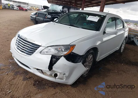 2014 Chrysler 200 Touring из США, поврежденный, VIN 1C3CCBBGXEN119537